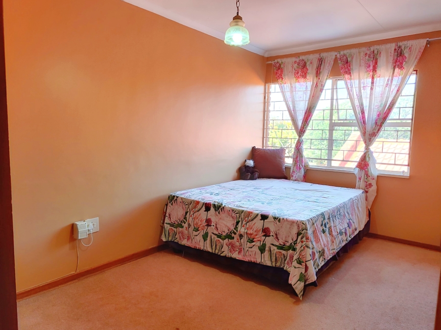 3 Bedroom Property for Sale in Flamwood North West